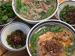 -云阿蛮云南生烫牛肉米线(奉贤路店)