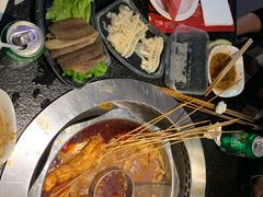 -佰人王串串香火锅(洋珠巷店)
