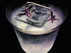 -简奥斯汀·赫本酒吧