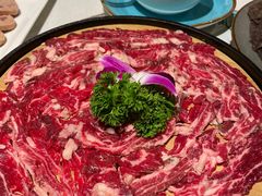 -墨居上隐·院子里火锅(峨眉店)