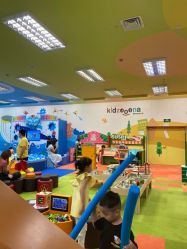 -莫莉幻想儿童乐园(武汉经开永旺店)