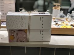 -阮大兴糕团(杭州西湖银泰百货店)
