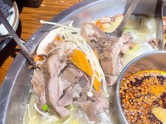 -佬土鹅肠火锅(解放路店)