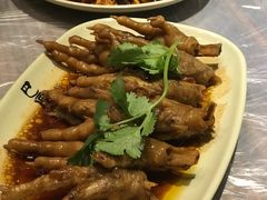 卤凤爪-巴厘龙虾·榜首油焖大虾(音乐学院·沿江酒馆店)