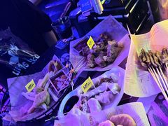 -UP嘻哈酒吧(粉巢店)
