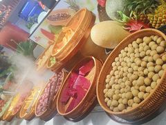 -四囍码头海鲜烧烤自助火锅(外滩南京东路悦荟广场店)