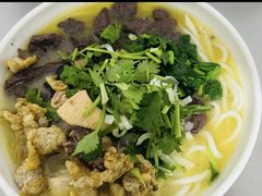 -文山荷鲜居(翠湖店)