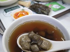 鸡屎藤甜品-吴一川韭香粉皮(丽香苑分店)