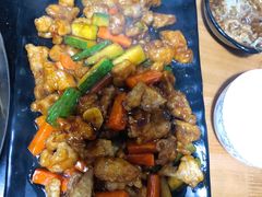 -果松木炭酸菜铜火锅·外婆参鸡汤