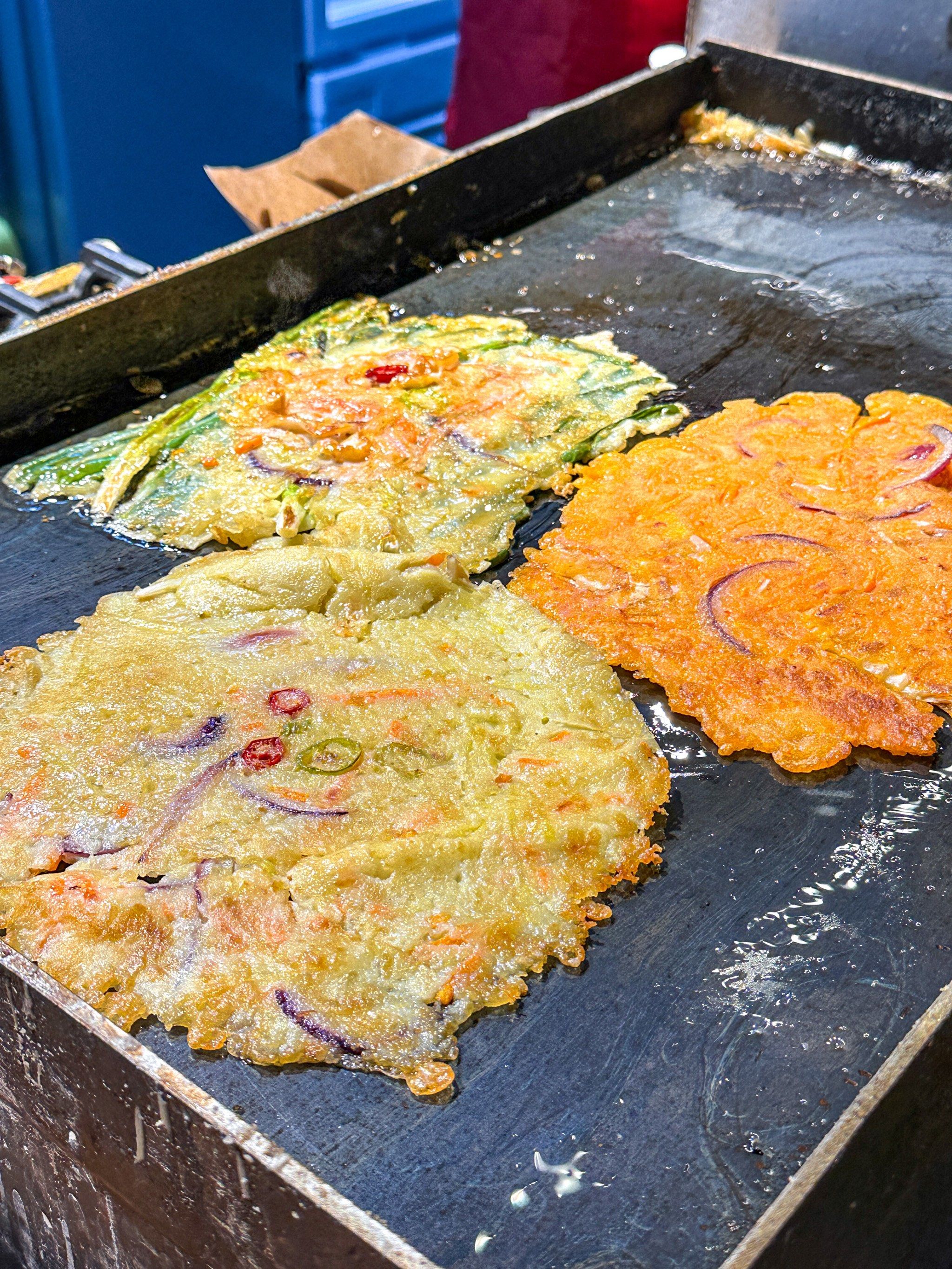 沈阳首家韩国街头海鲜饼!满满料巨巨好吃!