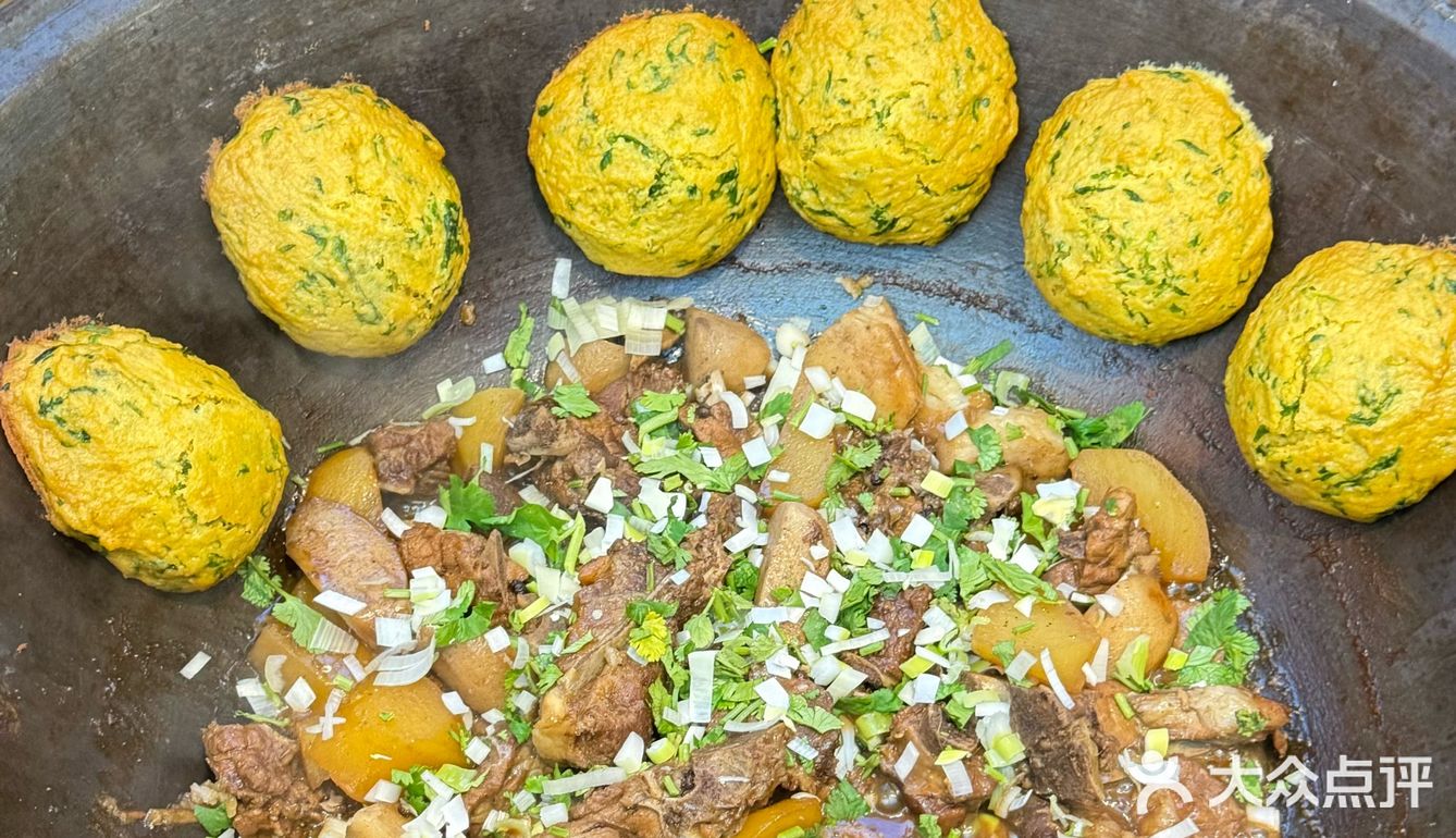 在青岛吃大锅蒸汽海鲜还得是他家 已开二十多年