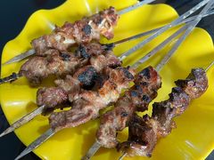 -烤肉小伙烤肉店