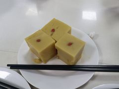 豌豆黄-老磁器口豆汁店(天坛店)