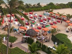-亚龙湾希尔顿自助餐厅·海鲜·烧烤·沙滩BBQ·现场乐队
