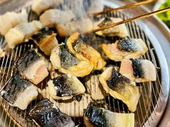 -围炉肉舍•炭烤活鳗•丹东海鲜烤肉(步行街店)