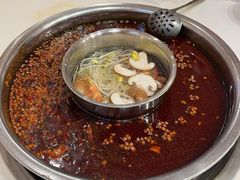 -岗上渣渣老火锅(两路口店)