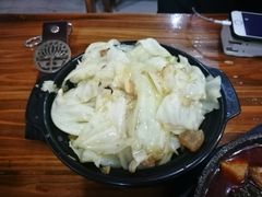 油渣莲白-玥洋老砂锅(广场街店)