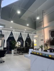 -U·NI SALON 造型