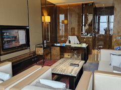 -广州天河希尔顿酒店