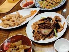 -泉畔人家·老济南经典鲁菜(大明湖店)