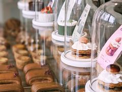 -VERIE BAKEHOUSE