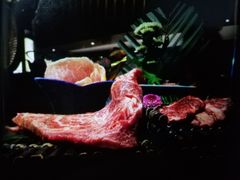 -铭牛烧肉·和牛海鲜自助(高新月牙湖店)