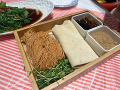 -大张烙馍村·美食地标(泉山店)