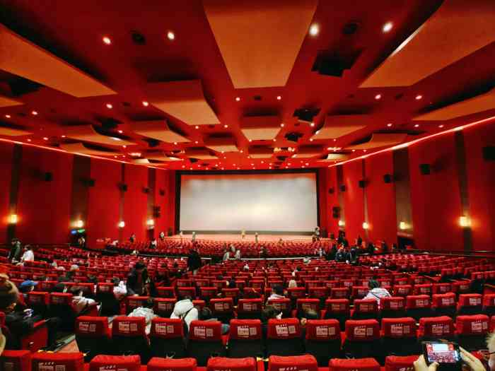 sfc上海影城-"像是一片净土.以前经常跟男友去,现在则很.