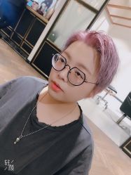 -侨治发型