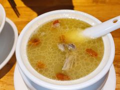 鸽子汤-小金鬼·煎饺·鸽子汤