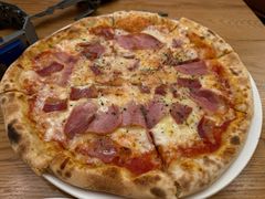 -城市大道红炉披萨烘焙坊