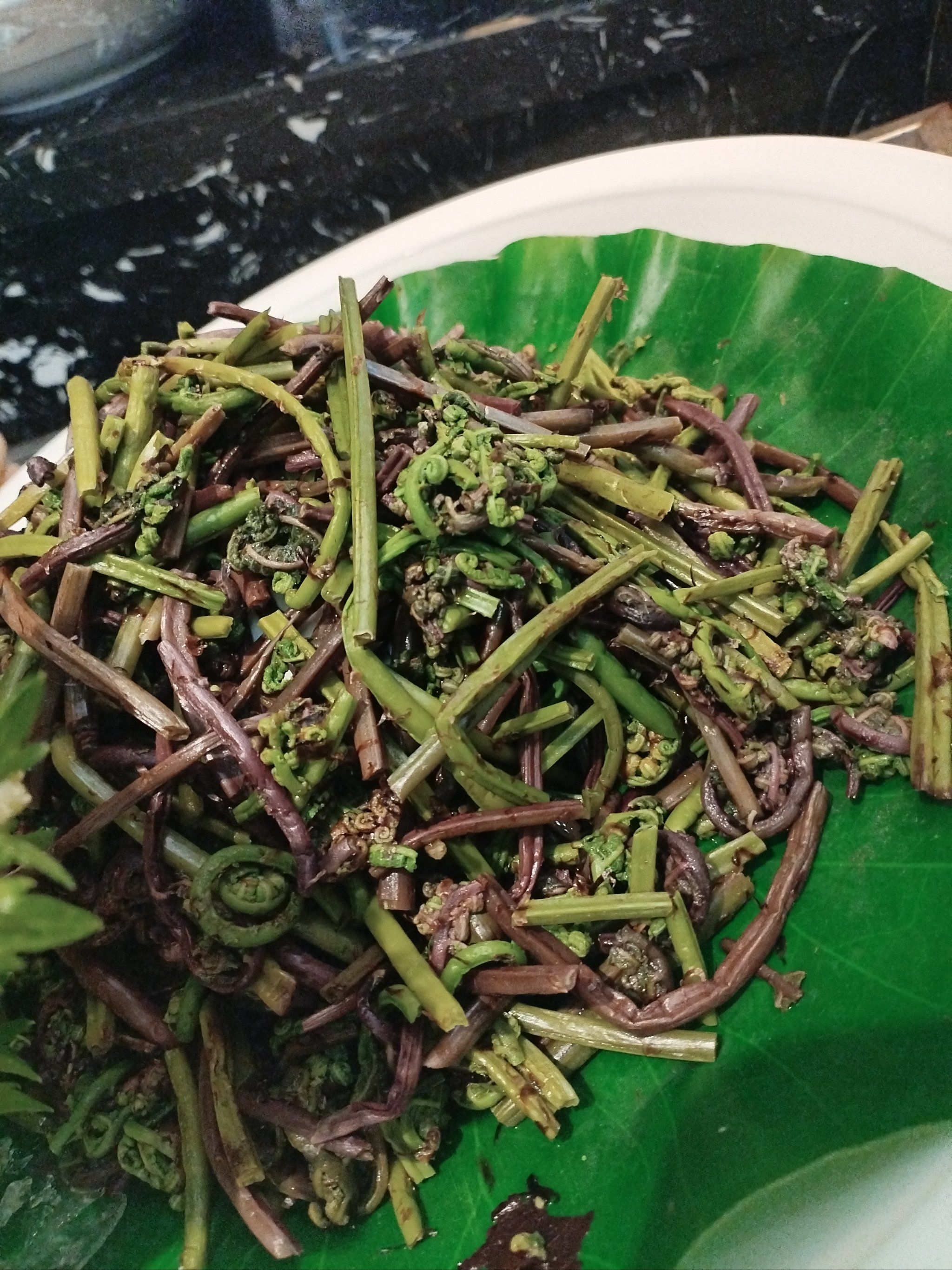 福成厚纯正的山野菜