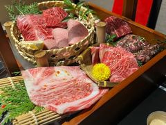 -山川小町·极番烧肉(新地假日广场店)