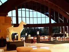 -三亚湾海居铂尔曼度假酒店