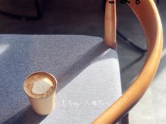 香草拿铁-小意思咖啡店(草桥店)