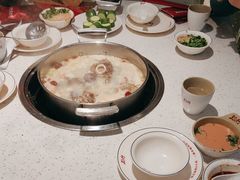 -三人行骨头王火锅(长寿店)