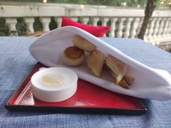 -弦月窗LUNETTE BY AMANDA(复兴路店)