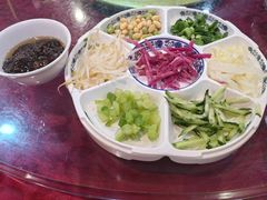 -老北京炸酱面大王.铜锅涮肉(朝阳门店)