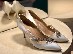 -Manolo Blahnik(置地广场店)