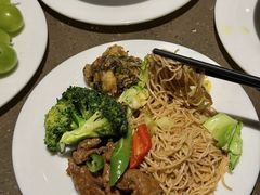 -新偶像健康汇•水疗SPA•豪华自助餐(世界城店)