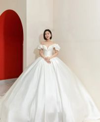 -LOVE SHINE婚纱·红鼎庄龙凤褂·妈妈装定制