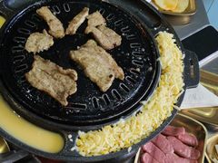 -胡悦里韩式烤肉(芝罘万达广场店)