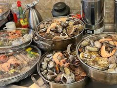 -鑫渔港海鲜本地菜·山海关浑锅(东戴河店)