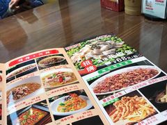 -有红鸡毛店·川菜(建设路店)