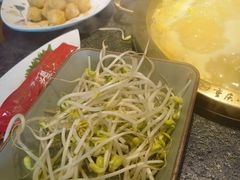 -小天鹅火锅·一线江景洪鼎旗舰店(洪崖洞店)