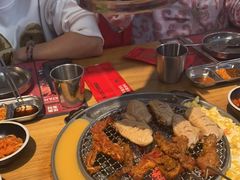 -青瓦炭韩潮烤肉(花园道店)
