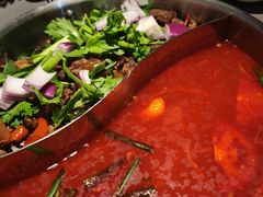 -伴山牛贵州黄牛肉火锅·苗疆非遗艺术餐厅(上海首店)