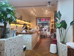 -Line 咖啡(石厦花园店)