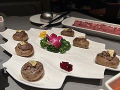 -左庭右院鲜牛肉火锅黑金店(陆家嘴中心店)