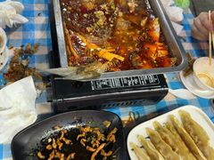 -老街烧烤大排档·地道湖北菜·龙虾馆(汉口火车站店)